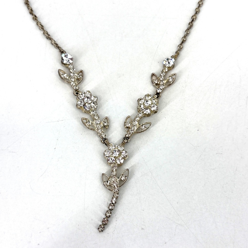 CHRISTINA COLLECTION Silver Diamond Rhinestones‎ Floral Design Necklace Vintage